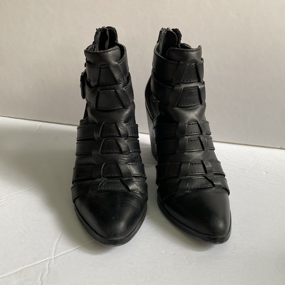 ALDO Black Leather Booties!!! Block Heel !!! - Picture 4 of 6